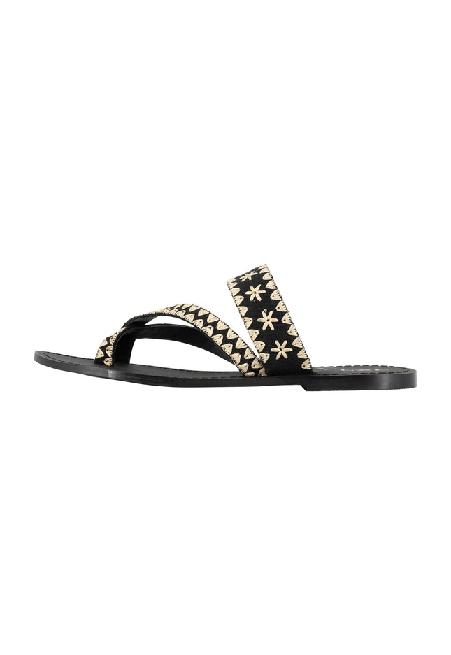 IZIA Women's Sandals